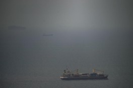 Гражданин Катара погиб на судне от осколочных ранений