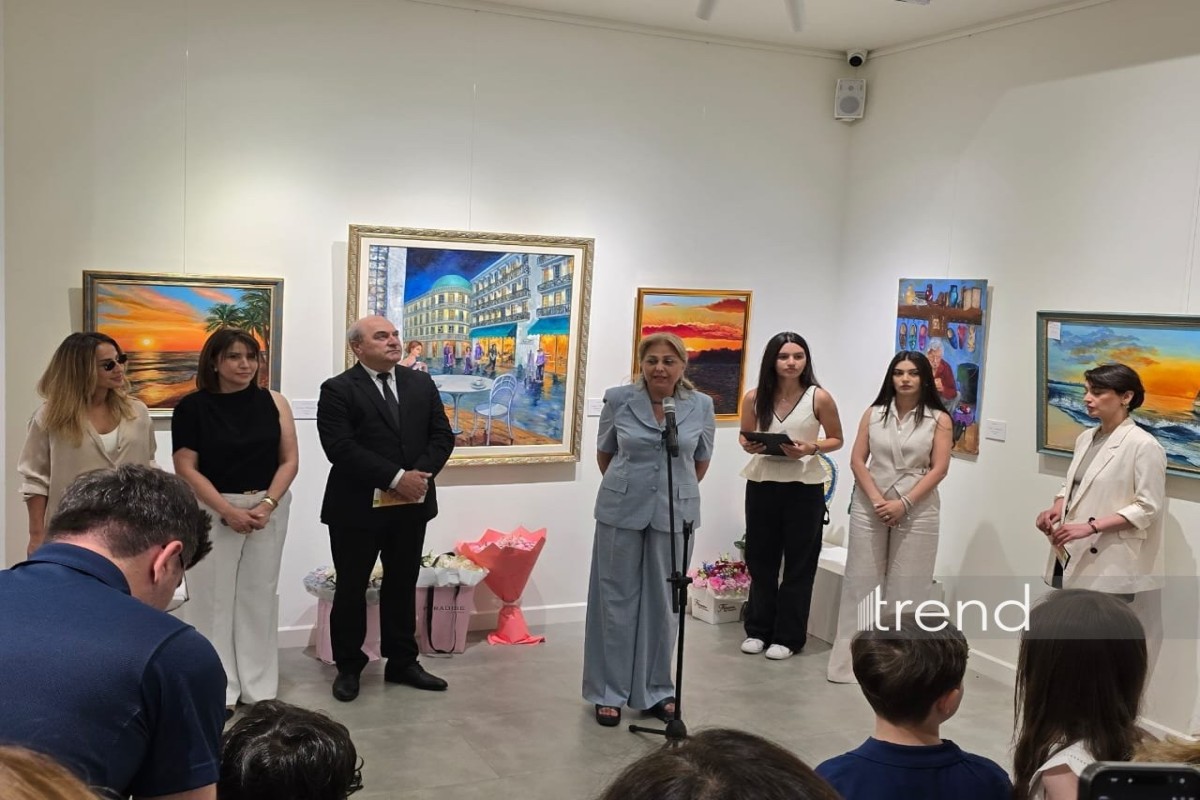 Юные художники представили в Баку «Разные взгляды» на мир-ФОТО 