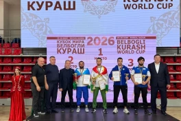 Сборная Азербайджана успешно выступила на чемпионате мира по поясной борьбе