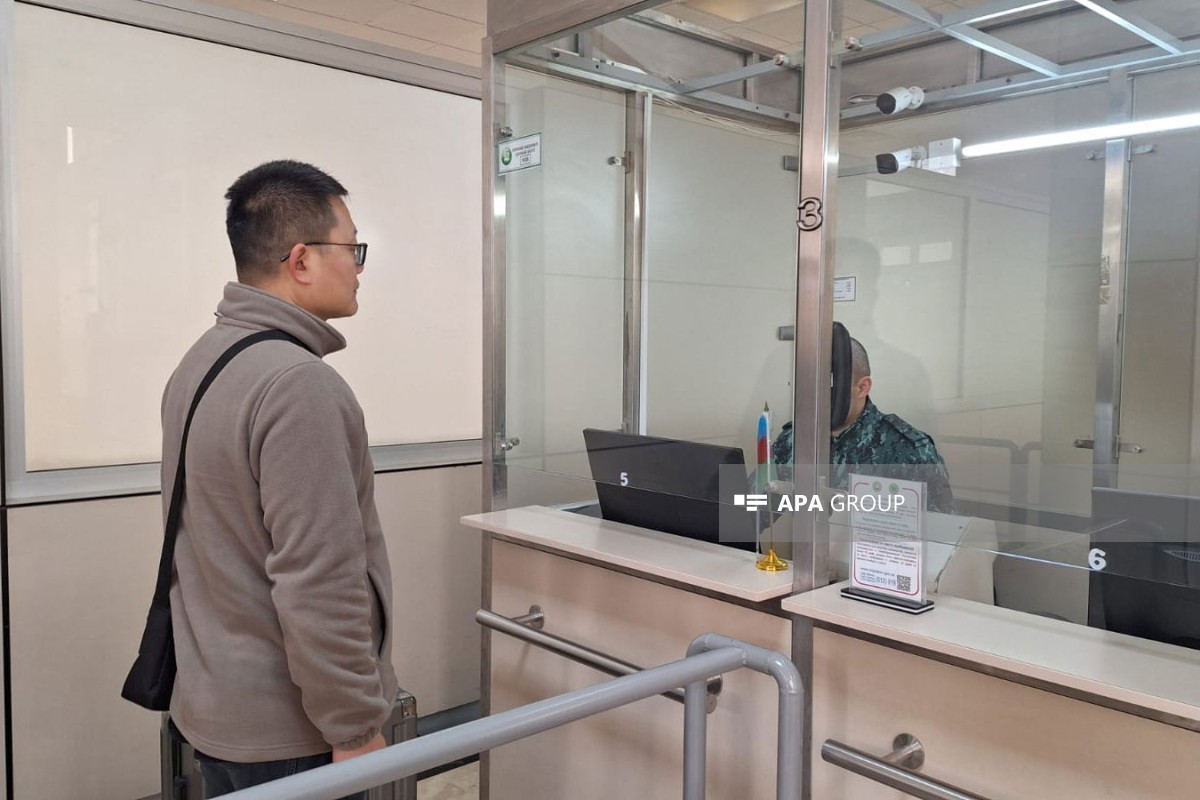 Продолжается эвакуация иностранцев из Ирана через границу с Азербайджаном