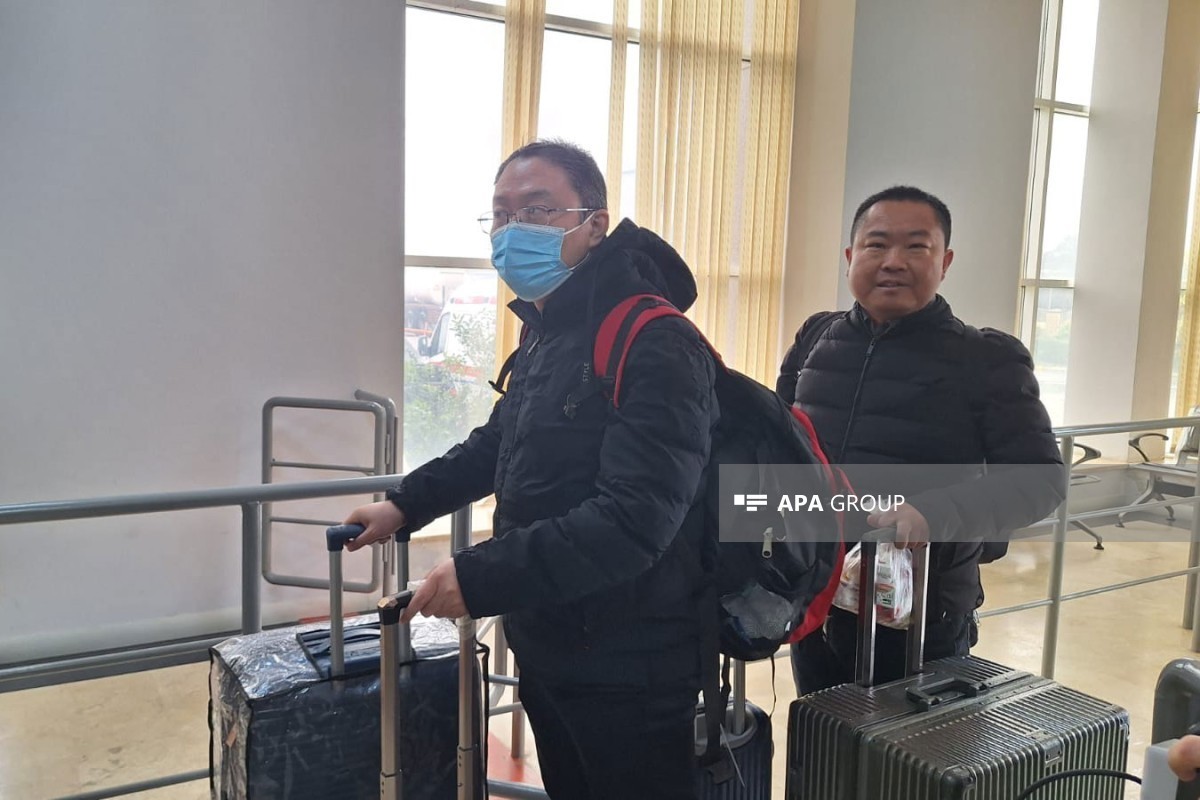 Продолжается эвакуация иностранцев из Ирана через границу с Азербайджаном