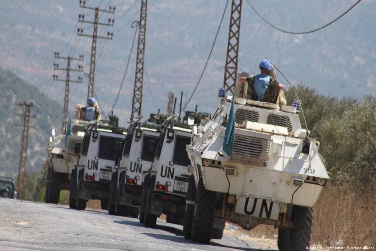 СМИ: Ливанская армия отводит позиции у границы-ВИДЕО 