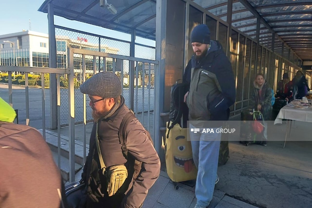 126 граждан РФ доставлены в аэропорт Лянкярана для отправки на родину-ОБНОВЛЕНО -ФОТО 