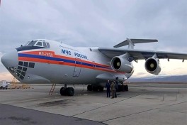 Спецборт МЧС направлен в Баку для эвакуации граждан РФ