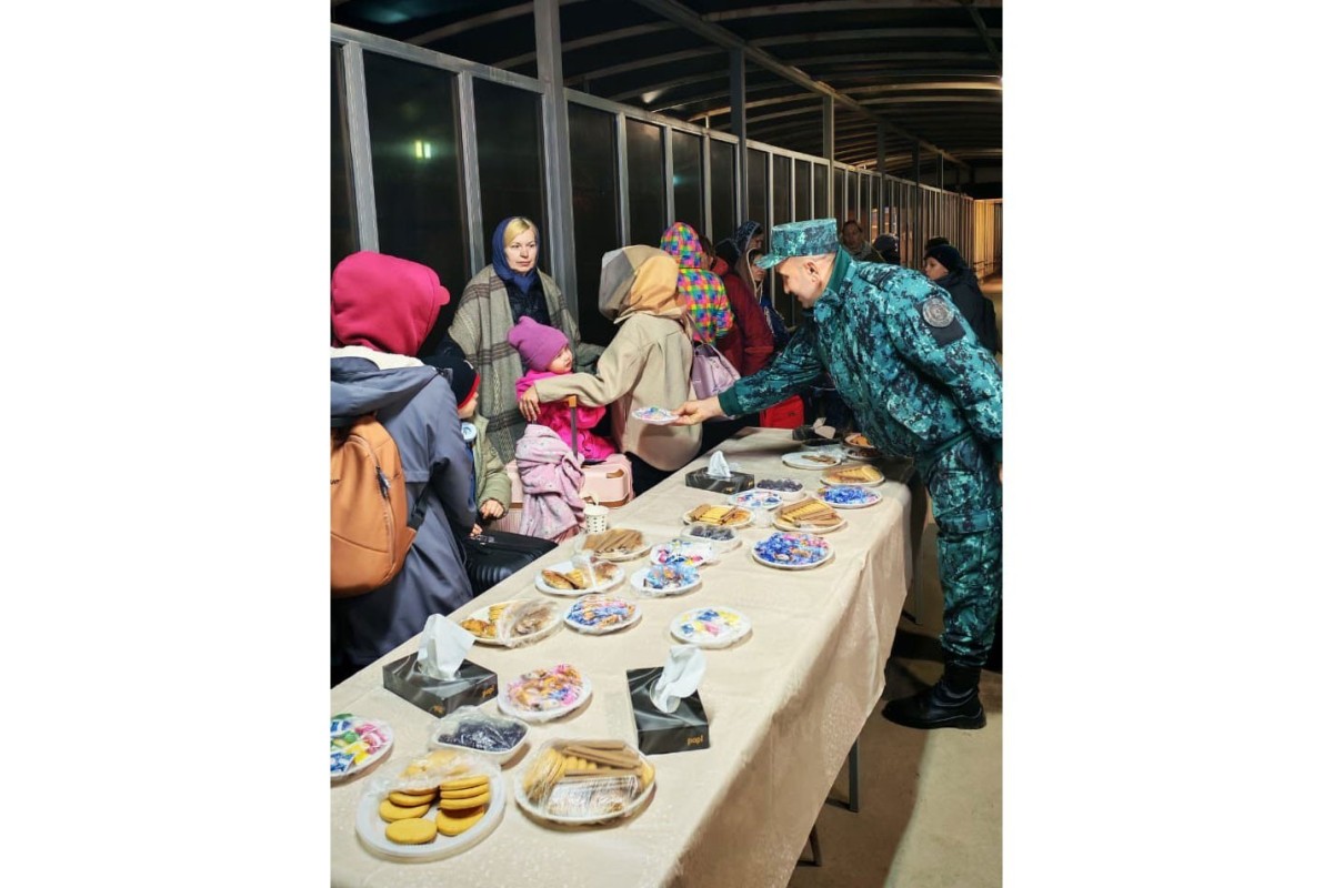 Более тысячи человек эвакуированы из Ирана через азербайджанскую границу-ФОТО 