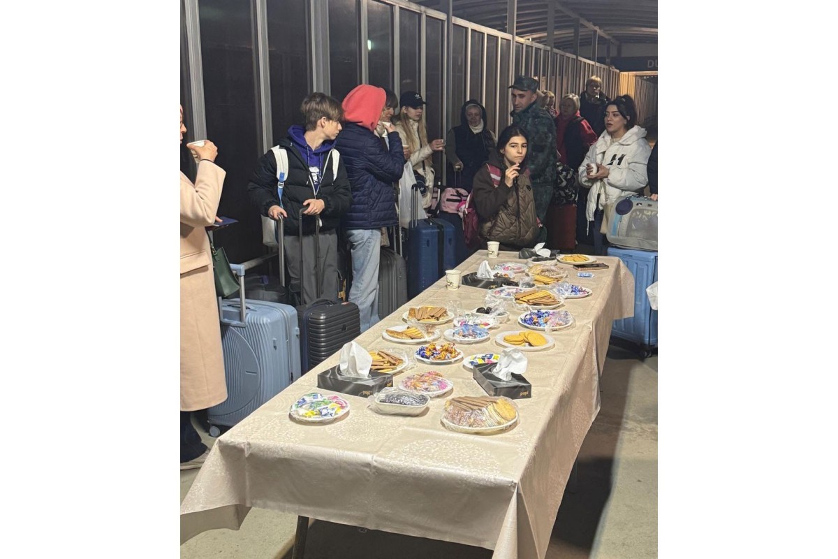 Более тысячи человек эвакуированы из Ирана через азербайджанскую границу-ФОТО 