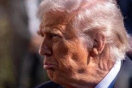 Трамп: Байден "по глупости" бесплатно передал Киеву очень много оружия