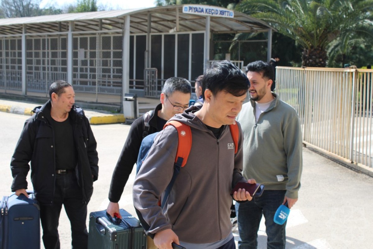 «Синьхуа»: Азербайджан помог разместить эвакуированных из Ирана граждан Китая-ФОТО 