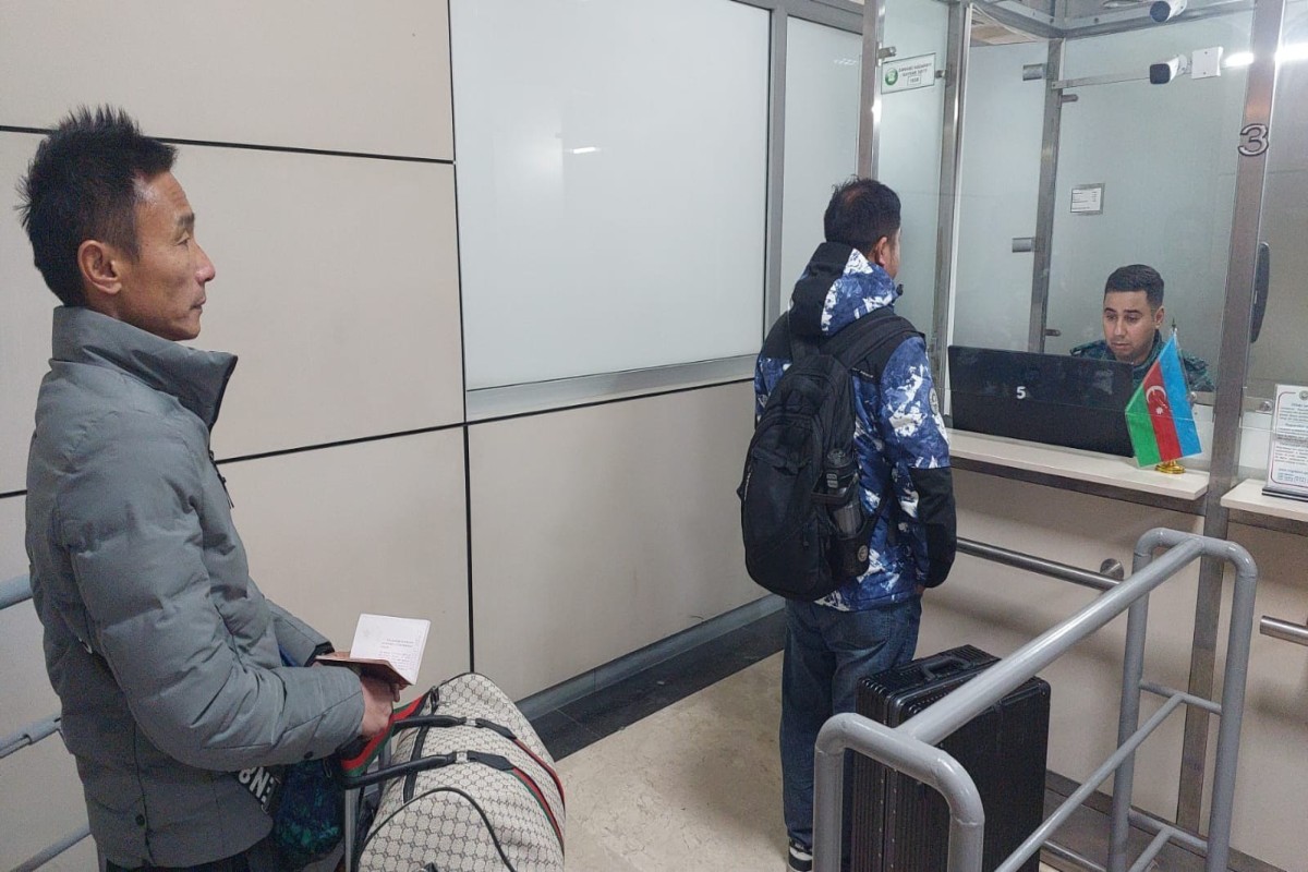 Болгарские дипломаты эвакуированы из Ирана в Азербайджан-ФОТО 