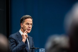 Рютте заявил, что НАТО не задействует статью 5 из-за иранской ракеты в Турции