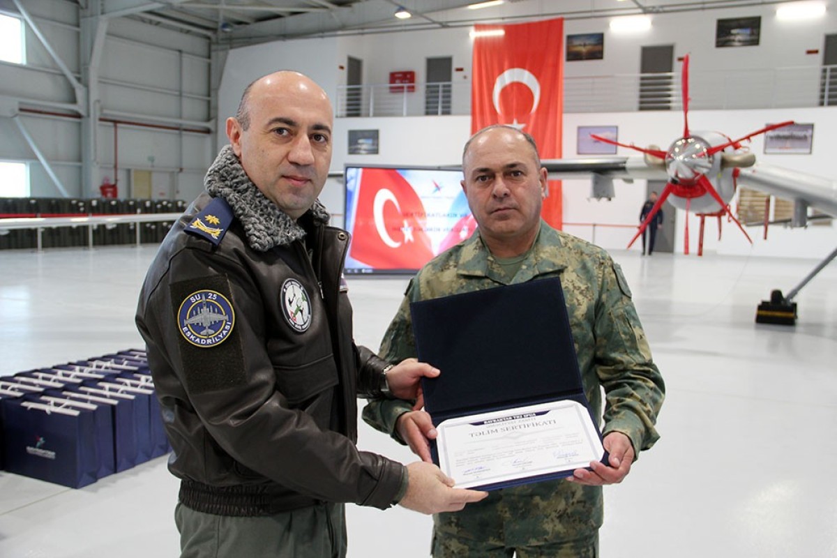 В Азербайджане состоялся первый выпуск специалистов по системе Bayraktar TB2 -ФОТО 