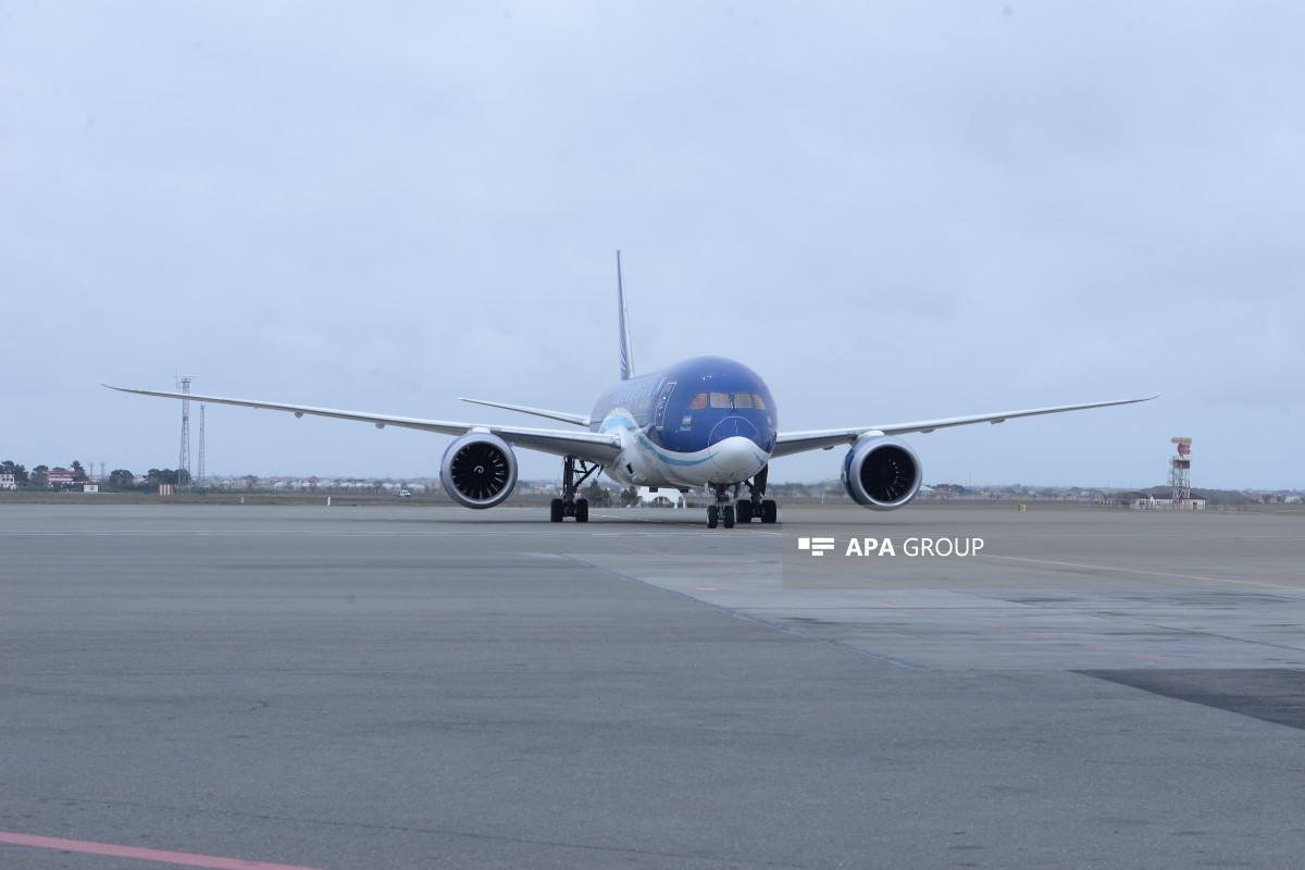 Самолет AZAL вернул в Баку из Джидды более 200 граждан Азербайджана-ФОТО 