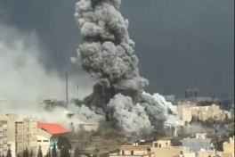 В нескольких районах Тегерана слышны громкие взрывы