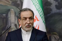 Арагчи: Избрание верховного лидера Ирана — это дело только иранского народа