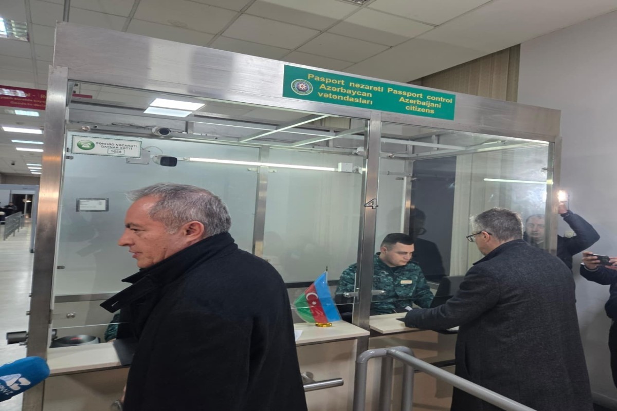 Азербайджан продолжает помощь в эвакуации иностранных граждан из Ирана -ФОТО 