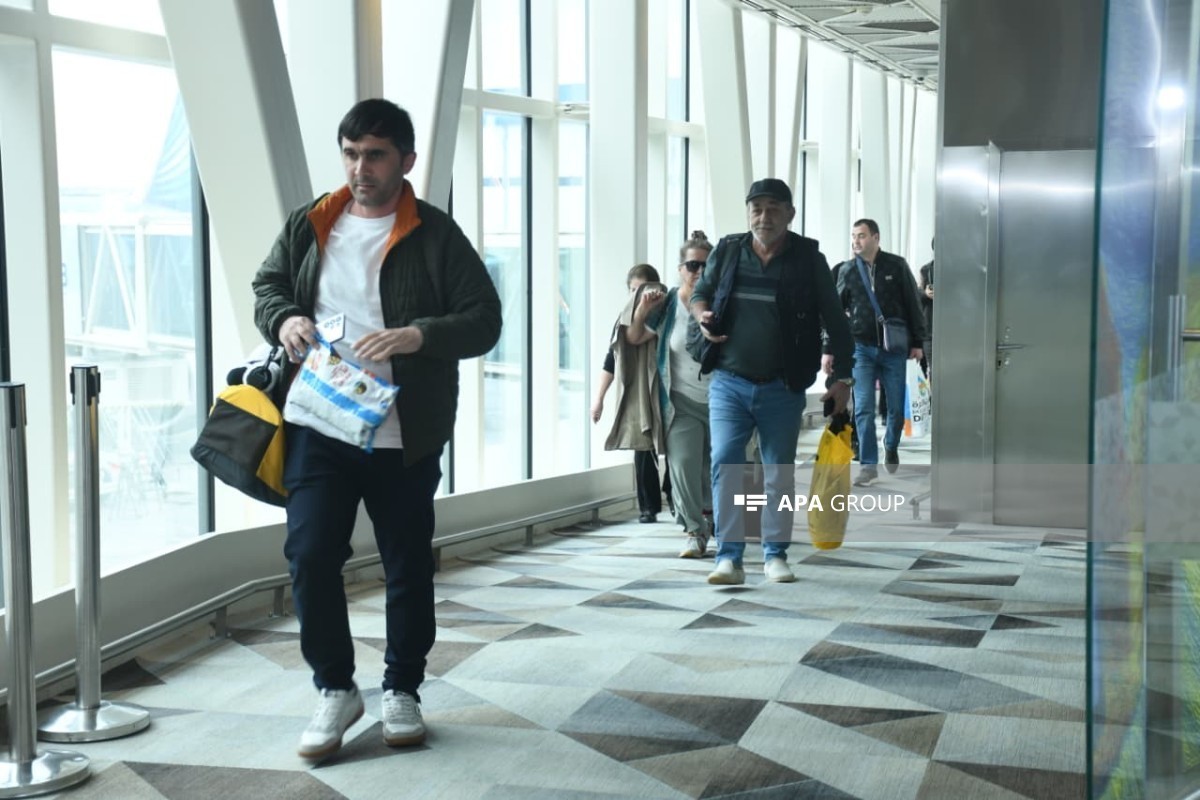 Спецрейс AZAL доставил на родину граждан из ОАЭ и Омана-ОБНОВЛЕНО -ВИДЕО 