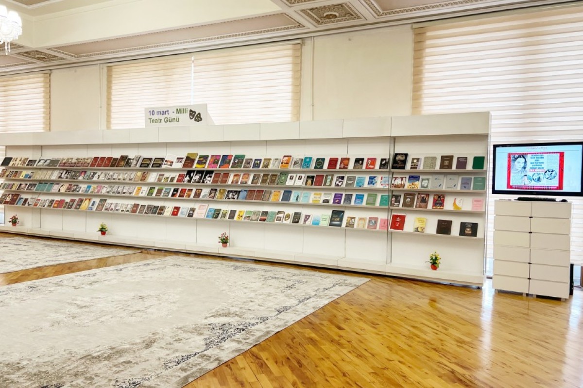 В Баку представили выставку к 153-летию азербайджанского театра-ФОТО 