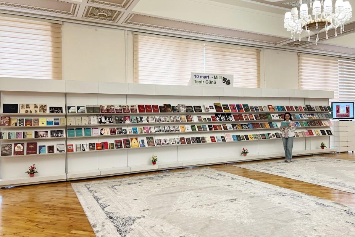 В Баку представили выставку к 153-летию азербайджанского театра-ФОТО 