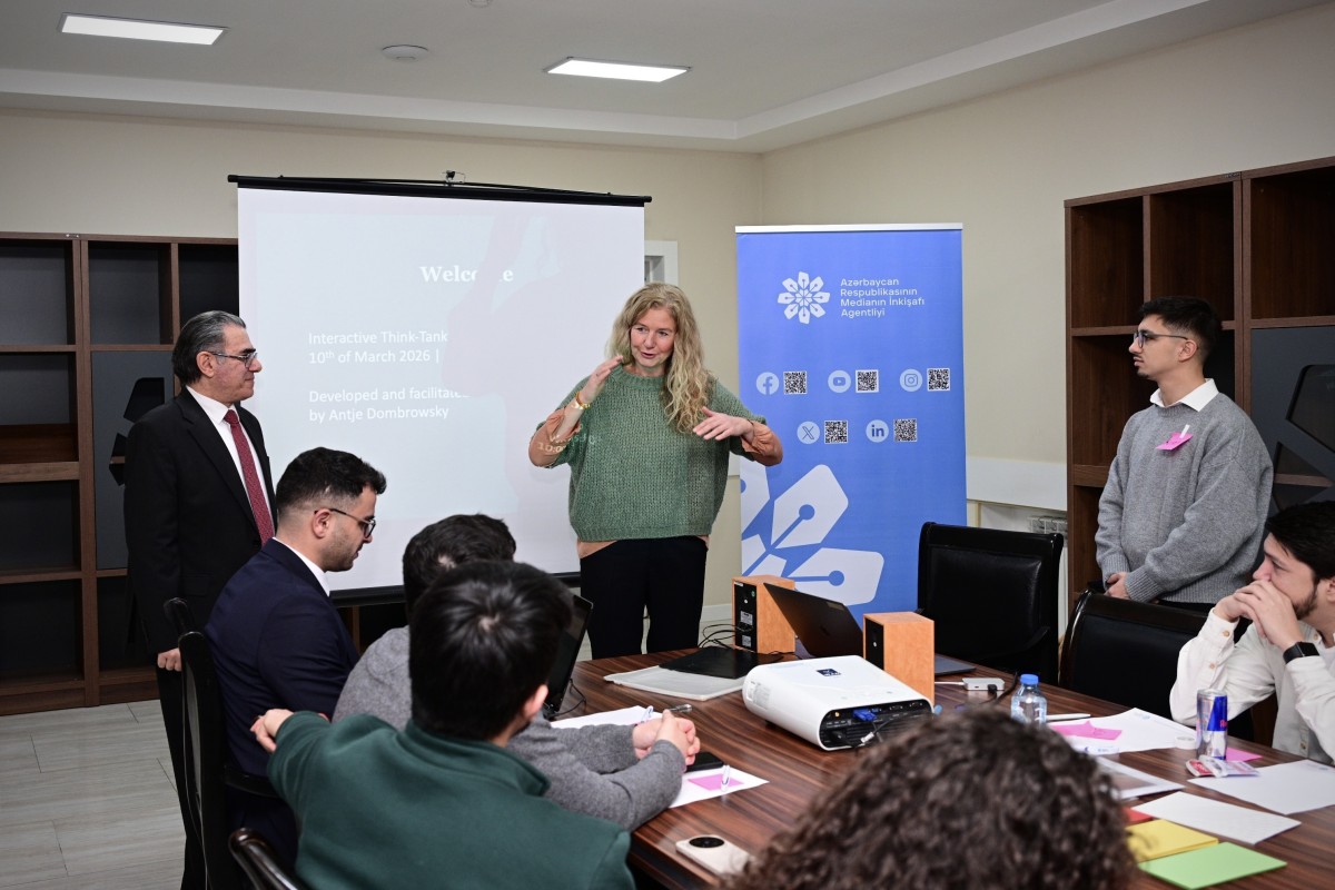 В Баку обсудили создание мультимедийного контента для современных медиа-ФОТО 