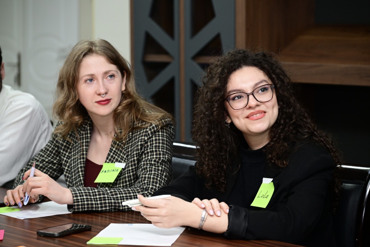 В Баку обсудили создание мультимедийного контента для современных медиа-ФОТО 