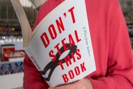 На Лондонской книжной ярмарке представили «пустую» книгу протеста