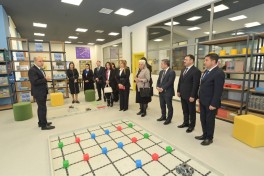 Министр встретился с учителями, работающими на освобожденных территориях -ФОТО 