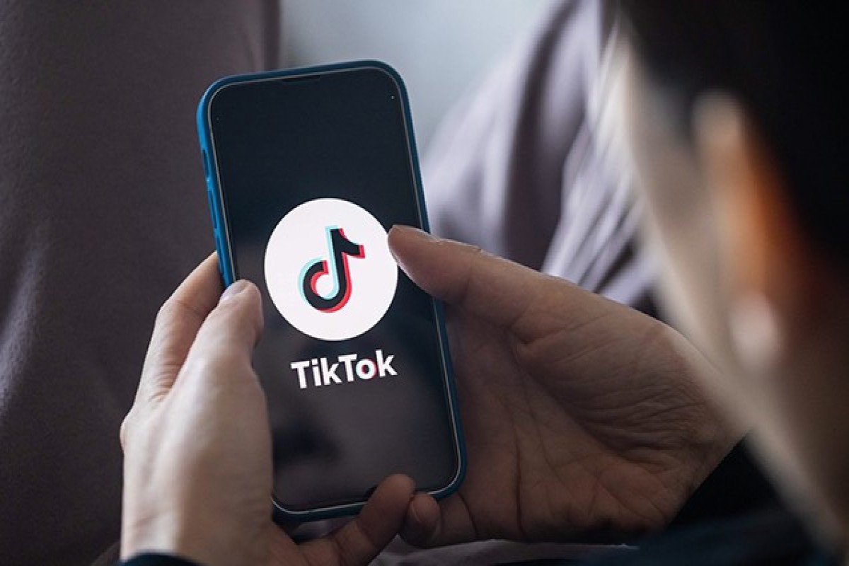 В Азербайджане мужчина отделался штрафом за интимные фото бывшей в TikTok