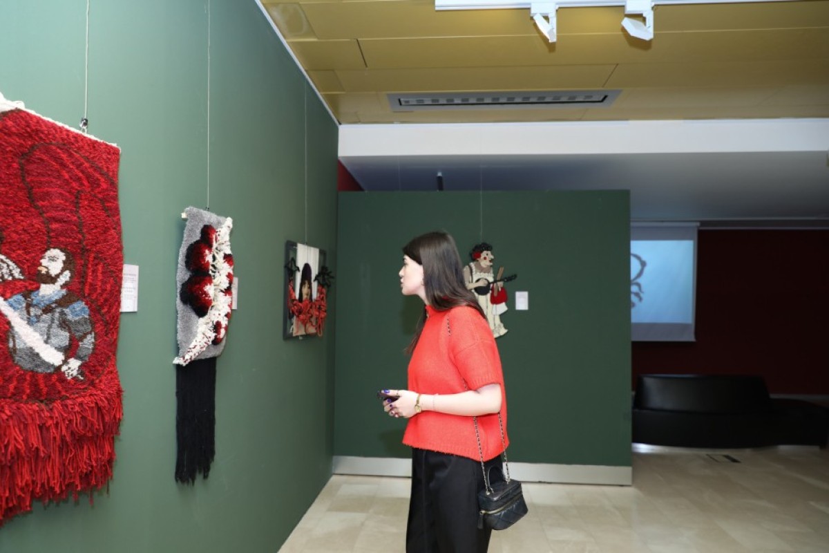 В Музее ковра представили выставку ткацкого искусства «Аладжа»-ФОТО 