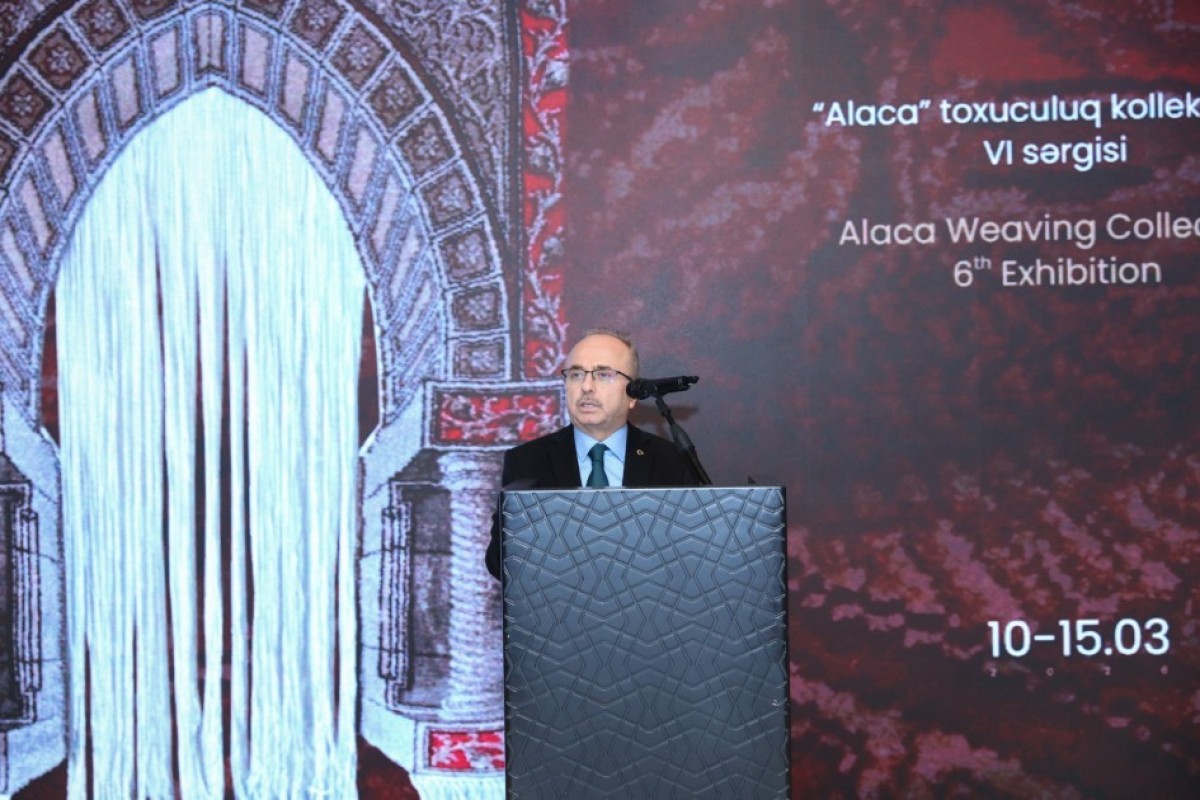 В Музее ковра представили выставку ткацкого искусства «Аладжа»-ФОТО 