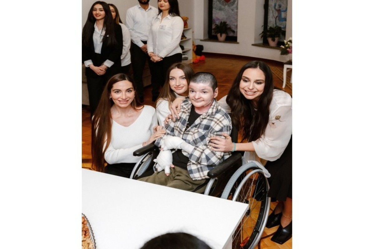 Лейла Алиева, Арзу Алиева и Алена Алиева посетили Центр «Поддержка жизни»-ФОТО 