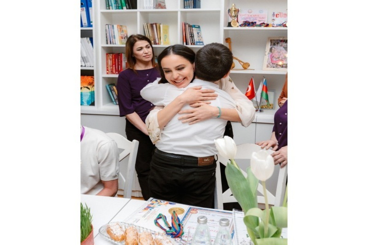 Лейла Алиева, Арзу Алиева и Алена Алиева посетили Центр «Поддержка жизни»-ФОТО 