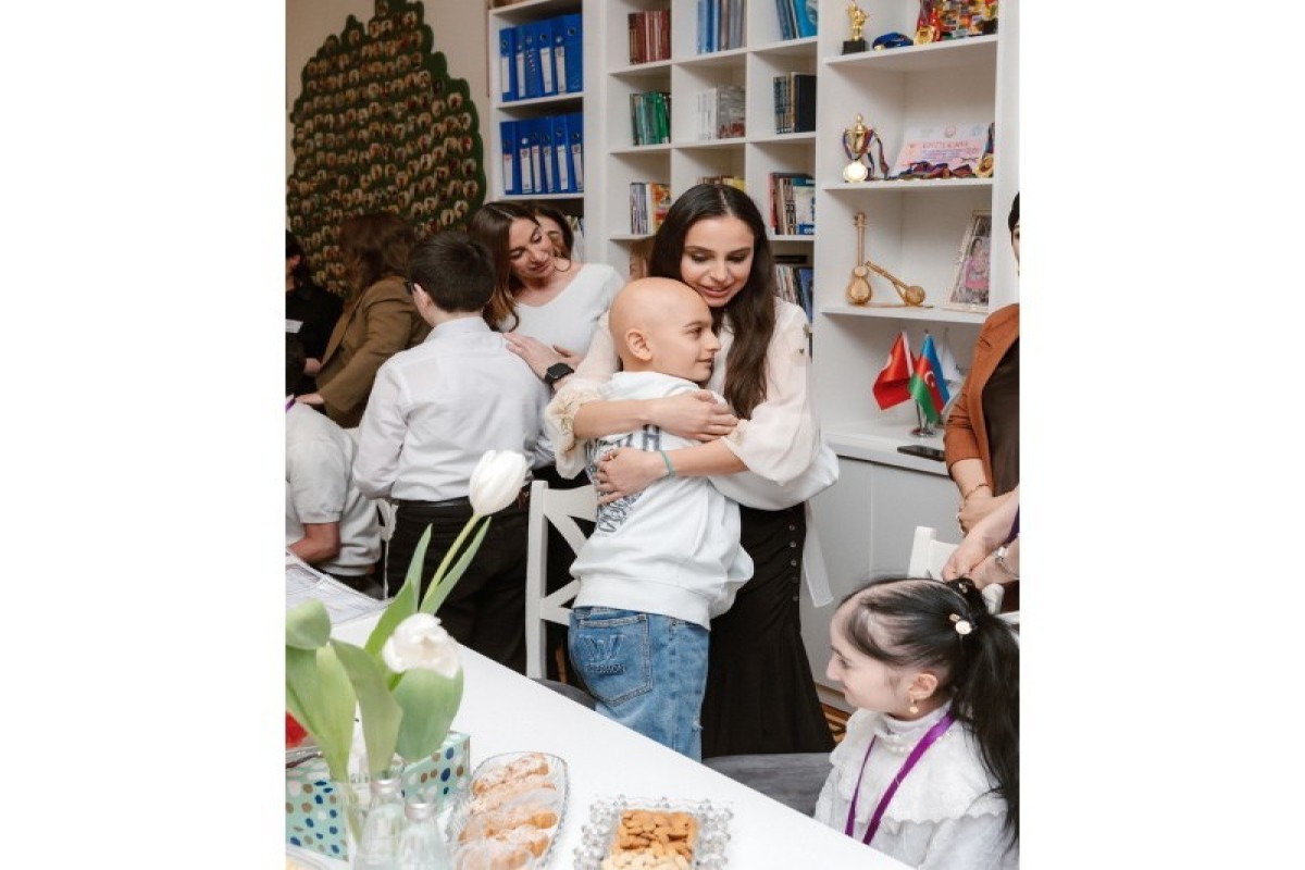 Лейла Алиева, Арзу Алиева и Алена Алиева посетили Центр «Поддержка жизни»-ФОТО 