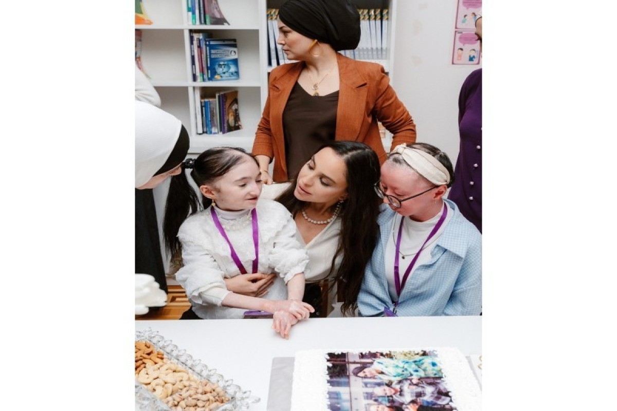 Лейла Алиева, Арзу Алиева и Алена Алиева посетили Центр «Поддержка жизни»-ФОТО 