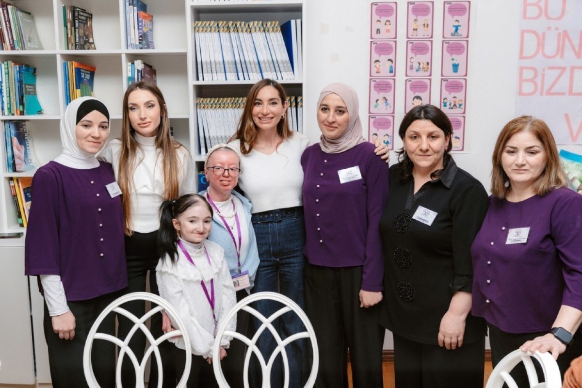 Лейла Алиева, Арзу Алиева и Алена Алиева посетили Центр «Поддержка жизни»-ФОТО 