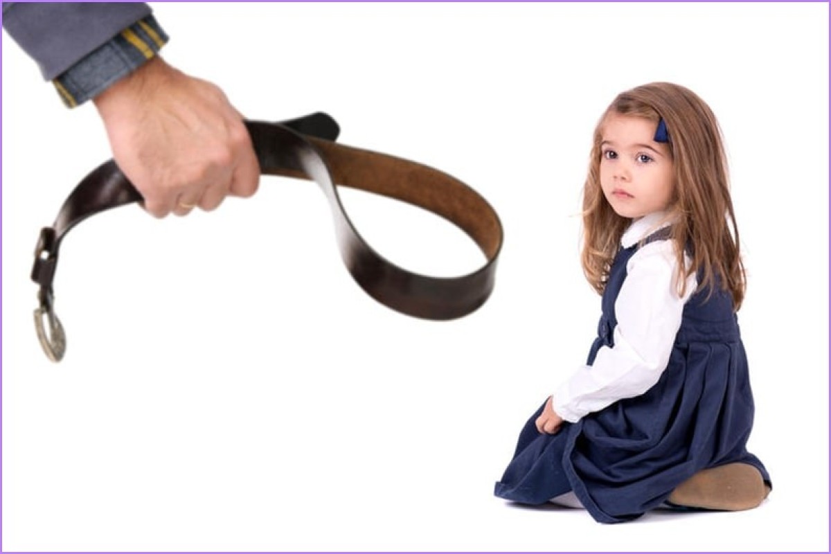 В Азербайджане обсуждают штрафы за физическое наказание детей 