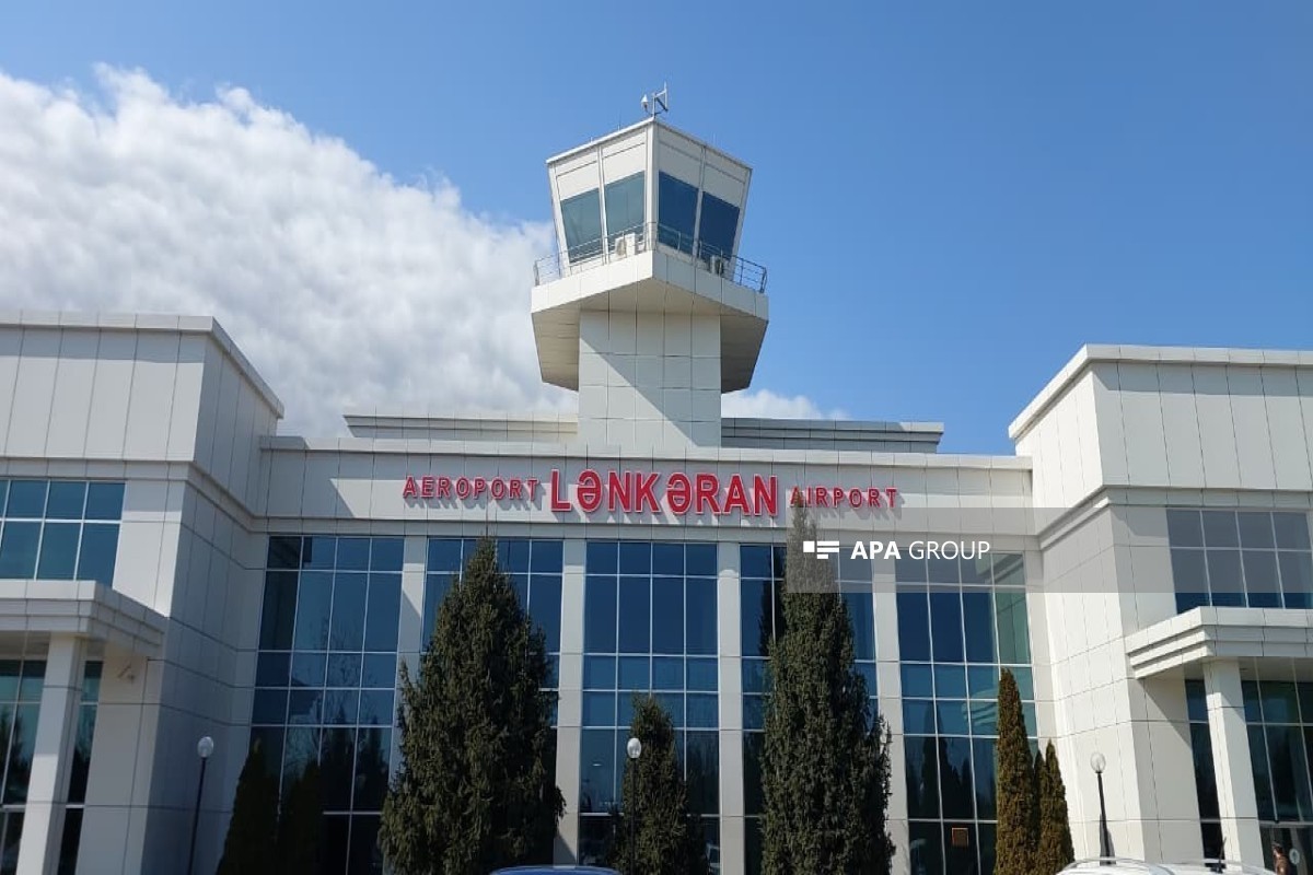 Самолет МЧС России приземлился в Лянкяране-ФОТО 