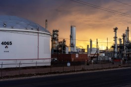 Из американского резерва высвободят 172 млн баррелей нефти