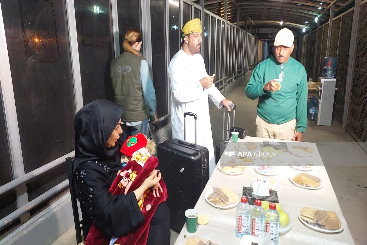 Около 50 иностранцев и граждан Азербайджана эвакуированы из Ирана-ФОТО 