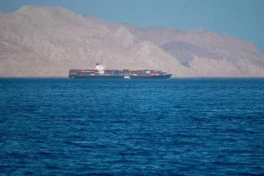 Иран заявил, что не намерен закрывать Ормузский пролив