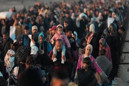 Politico: в ЕС предупреждают о риске массового притока беженцев из-за конфликта с Ираном