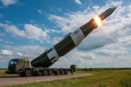 Лукашенко заявил о покупке у России ракетного комплекса «Орешник»