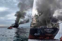 Грузовое судно загорелось после удара неизвестного снаряда в Ормузском проливе-ФОТО 