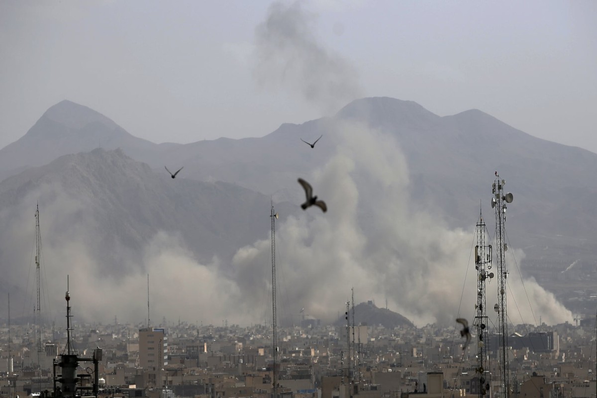 Израиль начал новые масштабные авиаудары по Ирану