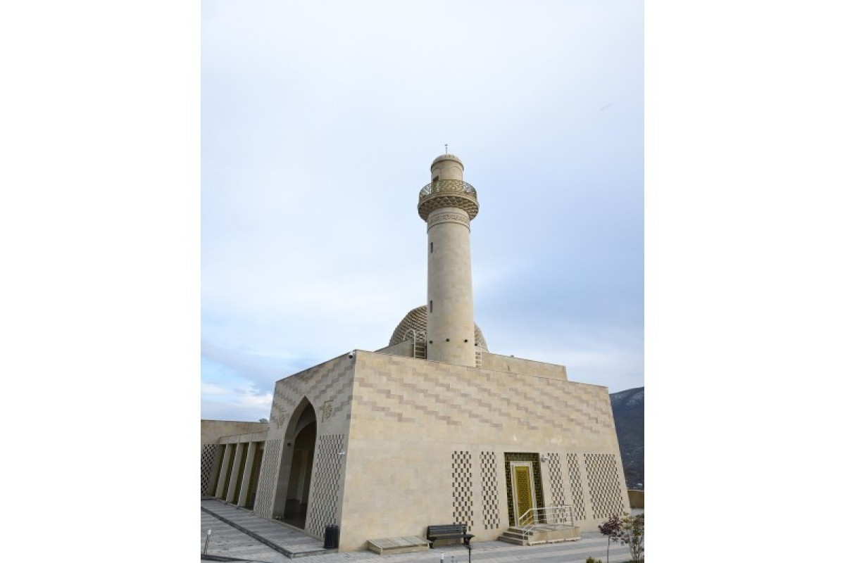 Члены Координационного штаба посетили мечеть в Гадруте