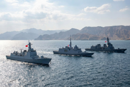 Британия отказалась отправлять военные корабли в Ормузский пролив