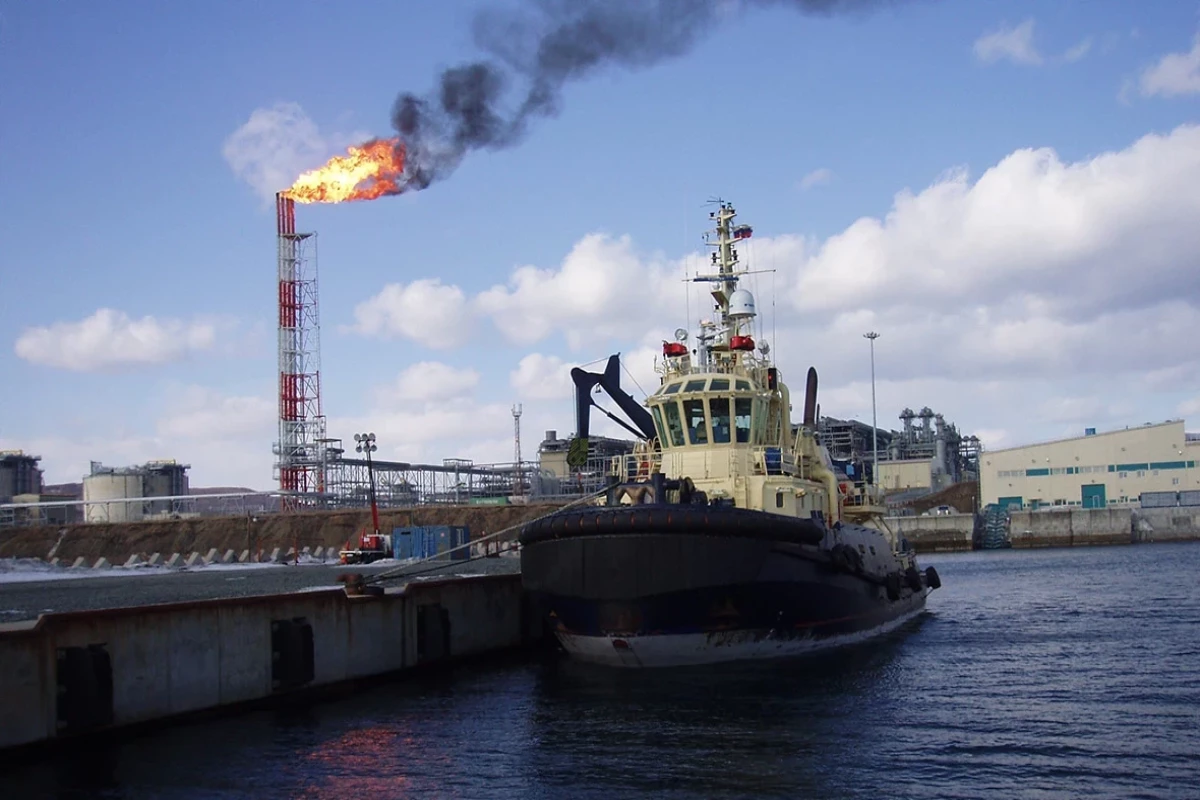 Япония может вернуться к закупкам российской нефти с Сахалина