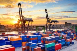 Импорт Азербайджана упал до $2,6 млрд: частный сектор усилил позиции