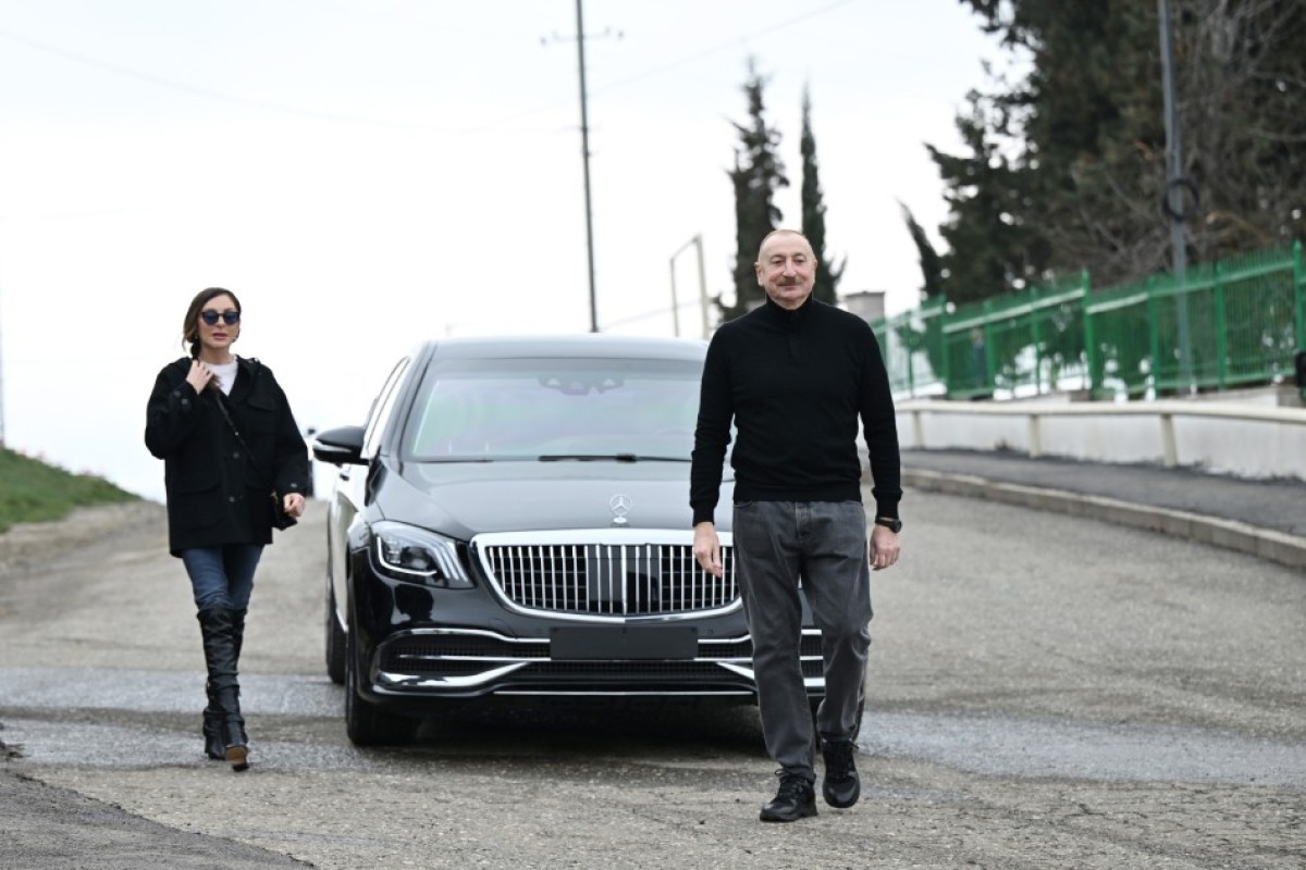 Ильхам Алиев и Мехрибан Алиева посетили село Ханоба и зажгли праздничный костер-ФОТО -ВИДЕО 