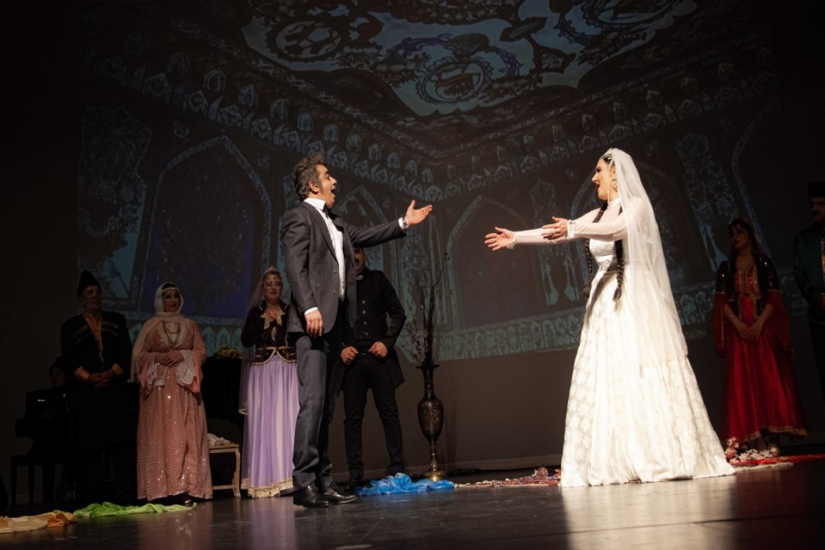 В Канаде показали современную постановку «Аршин мал алан»-ФОТО 