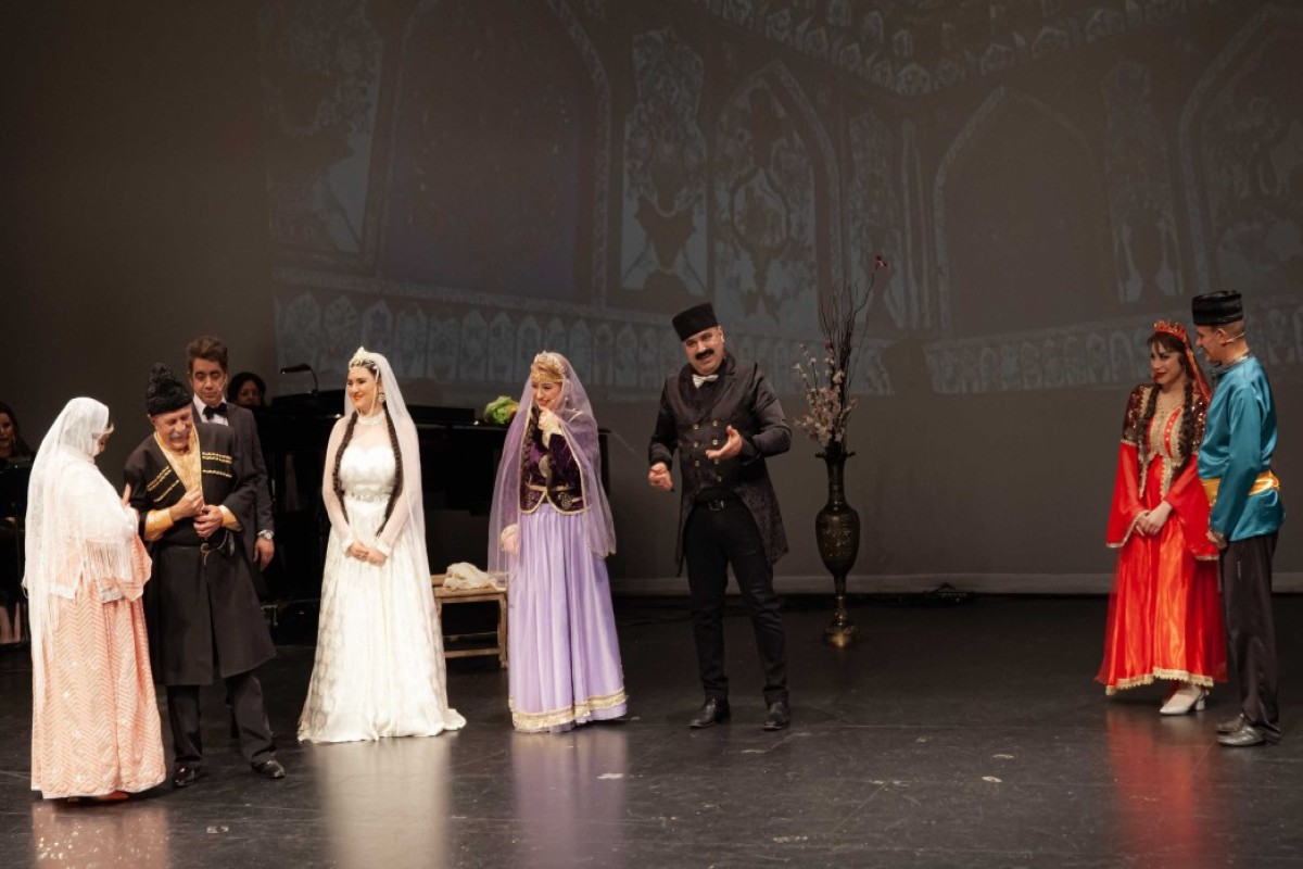 В Канаде показали современную постановку «Аршин мал алан»-ФОТО 